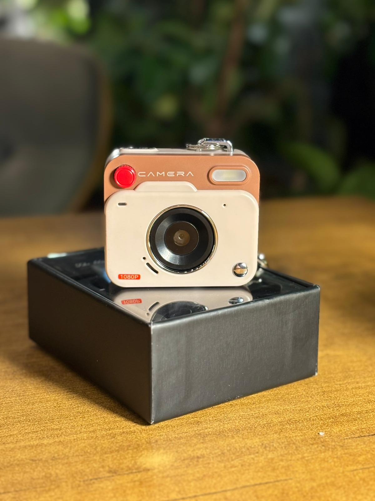 Mini Retro Camera